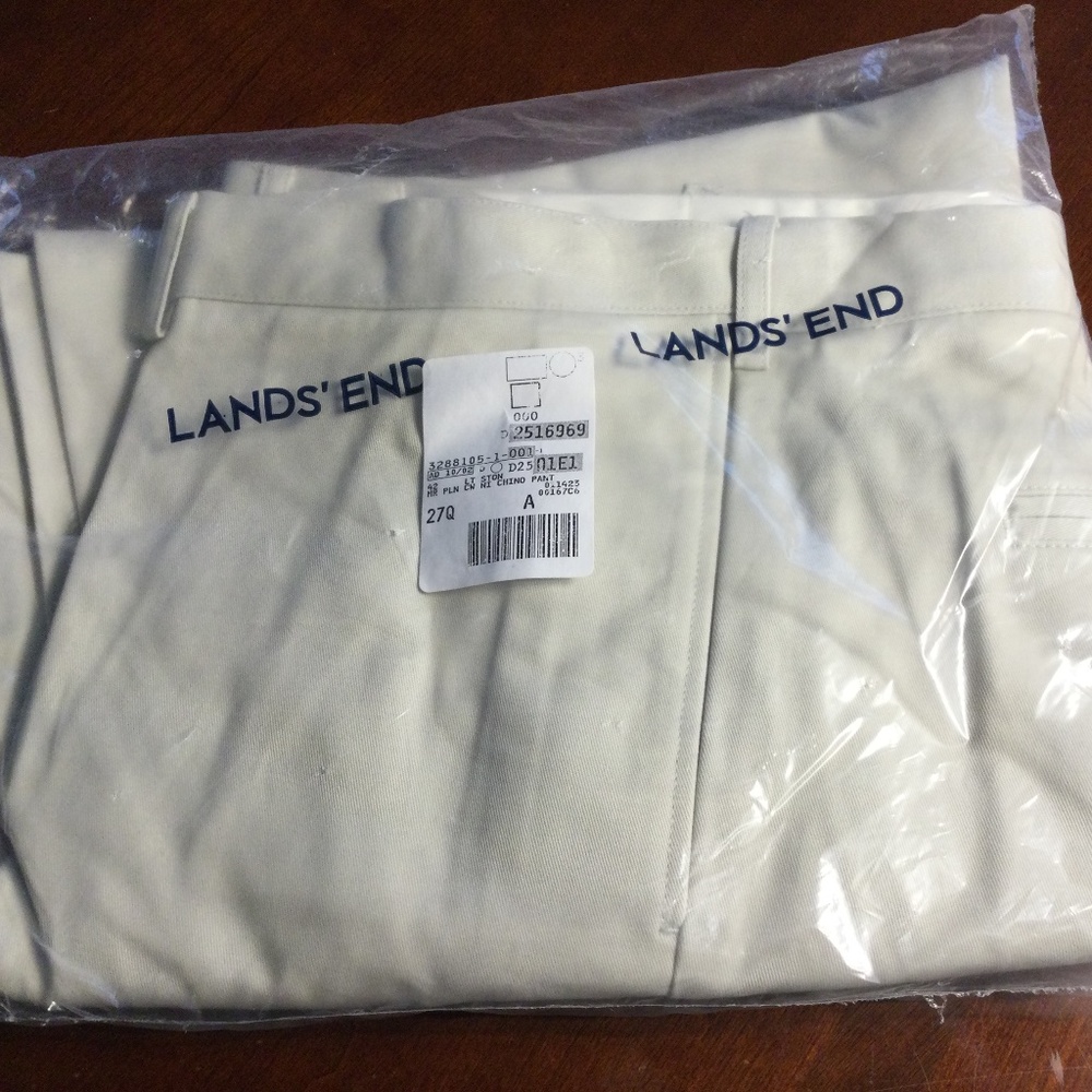 LANDS’ END Mens Chino Quality Chino Pants..new In packaging